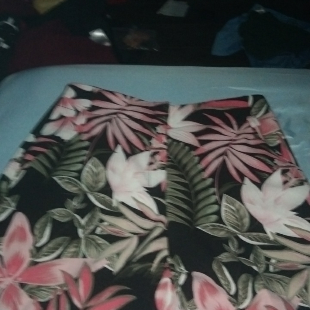Colorful leaf skort